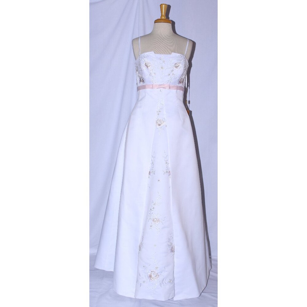 Lenovia#39304 Heavy Satin Wedding Gown with Pink Accents-Size 14-White with Pink